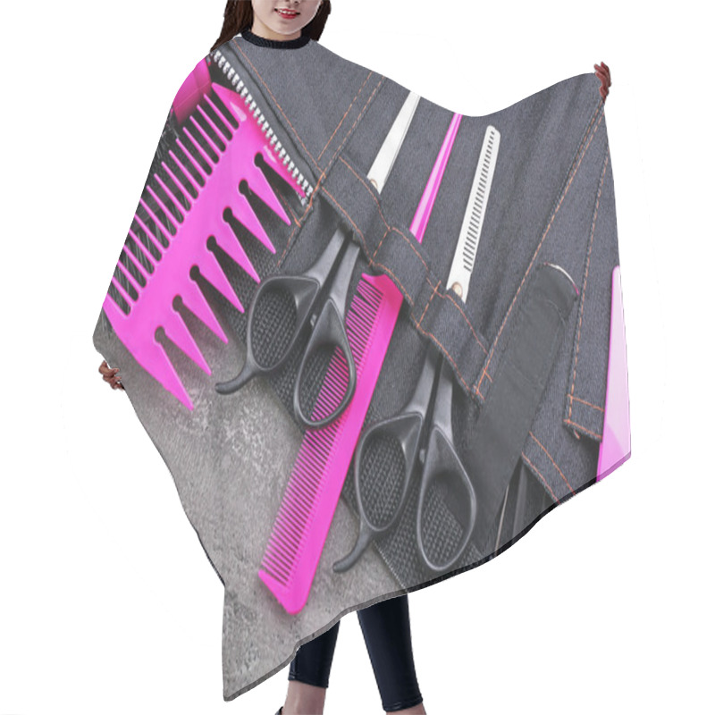 Personality  Professional Hairdressing Equipment In Black Case On Grey Background Hair Cutting Cape