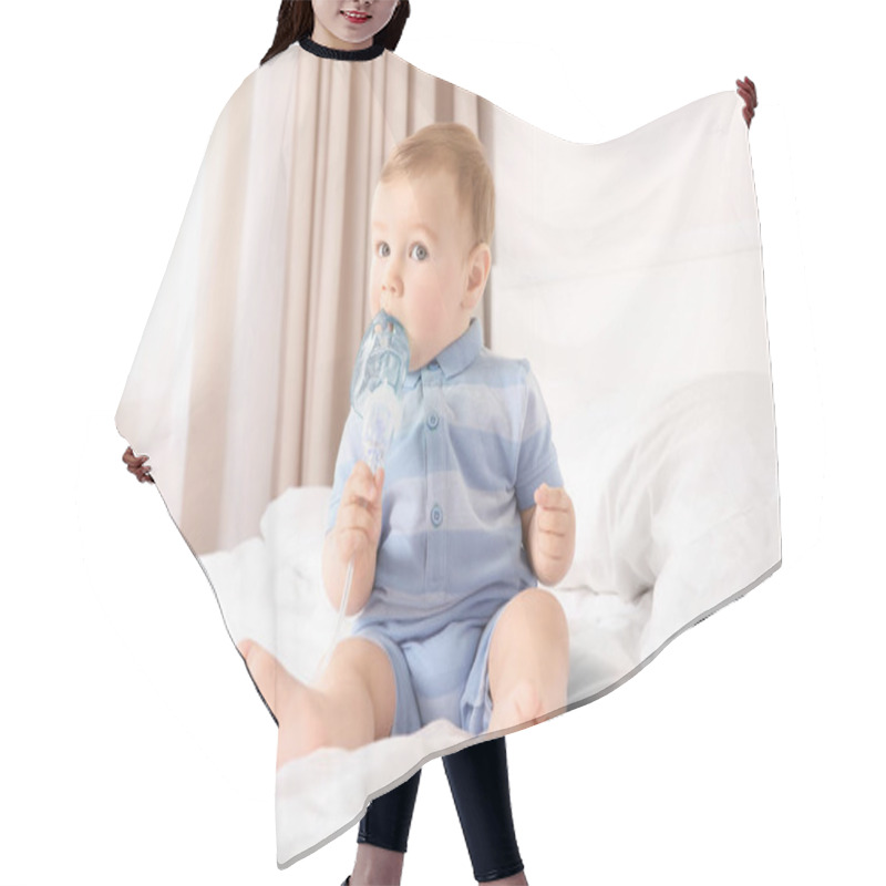 Personality  Cute Little Baby With Nebulizer  Hair Cutting Cape