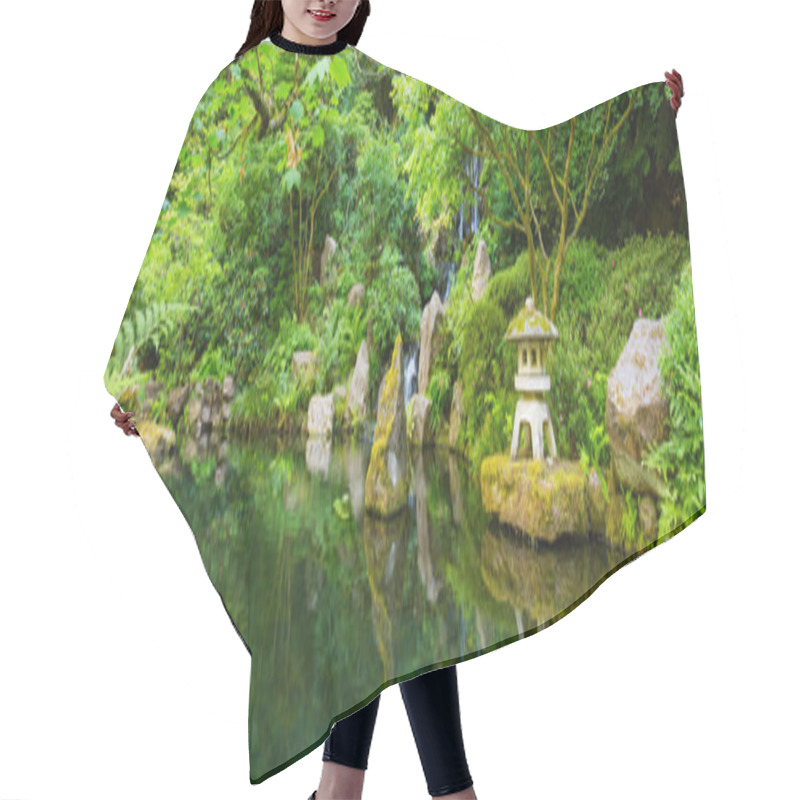 Personality  Beautiful Japanese Garden Hair Cutting Cape