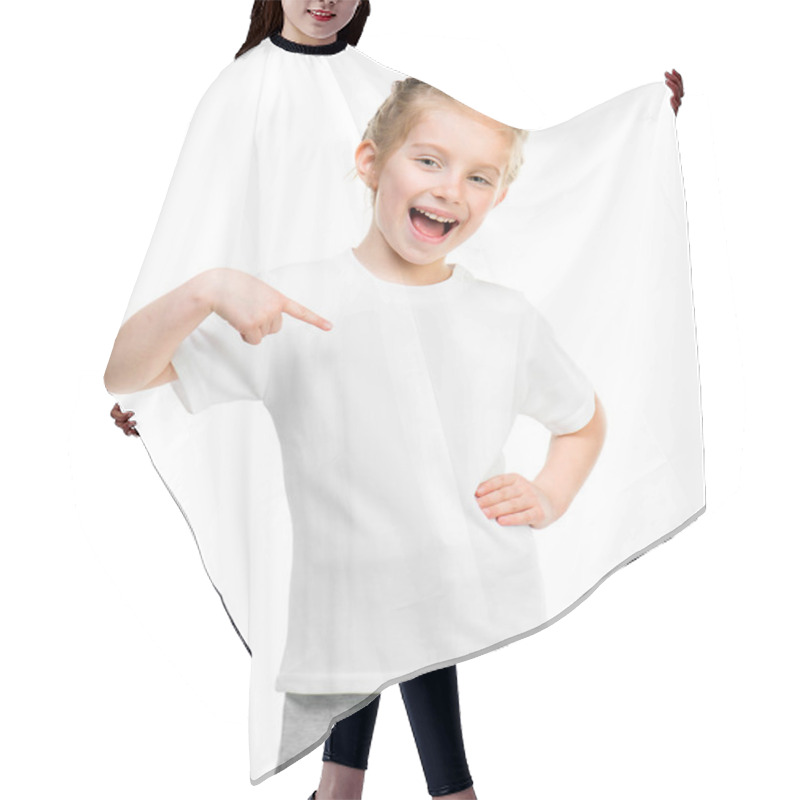 Personality  Little Girl In White T-shirt Hair Cutting Cape