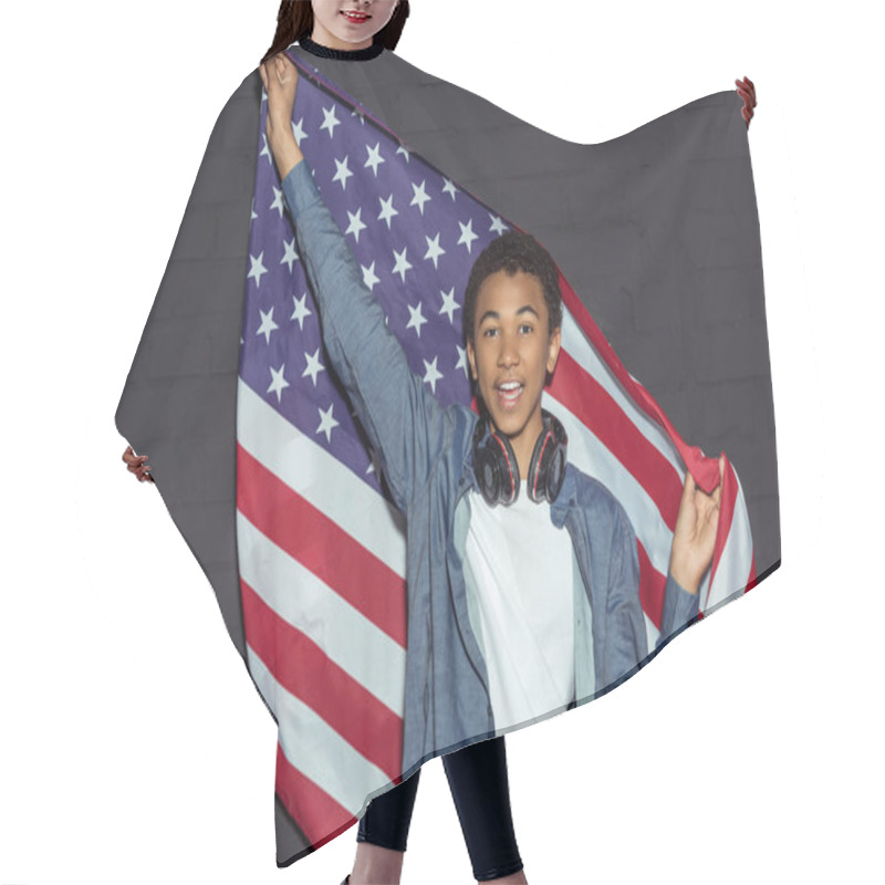 Personality  Teen Boy With Usa Flag Hair Cutting Cape