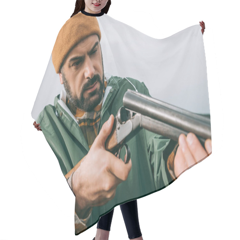 Personality  Hunter Loading Gun  Hair Cutting Cape