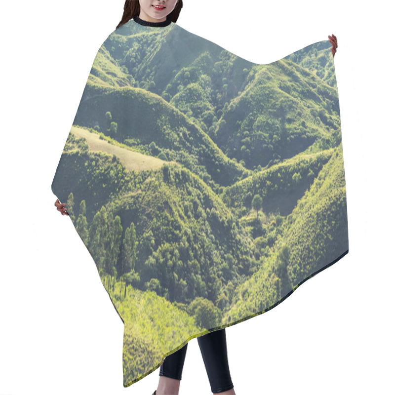 Personality  Summer Green Hills Hair Cutting Cape