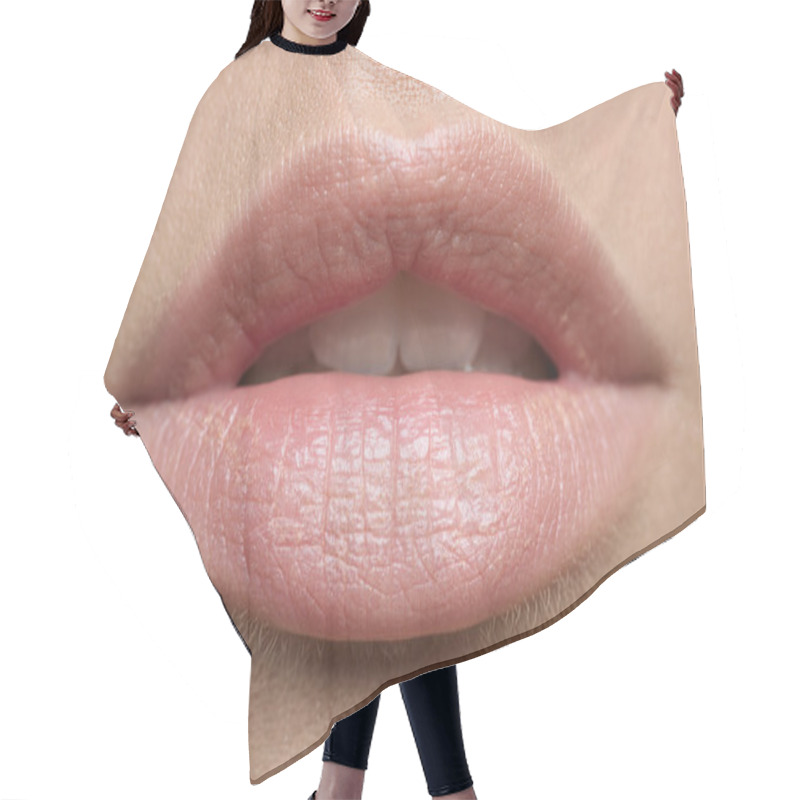 Personality  Natural Lips Hair Cutting Cape