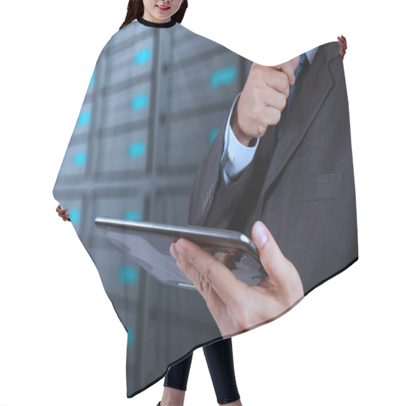 Personality  Businessman Hand Using Tablet Computer And Server Room Hair Cutting Cape