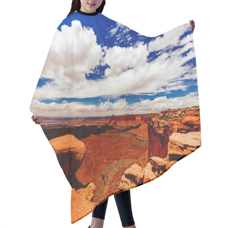 Personality  Green River Overlook, Canyonlands National Park, Utah, USA Hair Cutting Cape