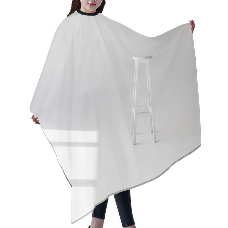 Personality  Single Empty Modern White Stool On Grey Hair Cutting Cape