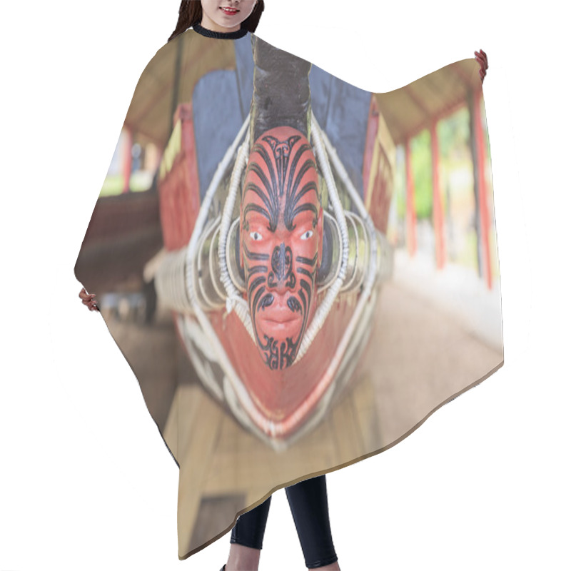 Personality  Maori Head On A Boat Hair Cutting Cape