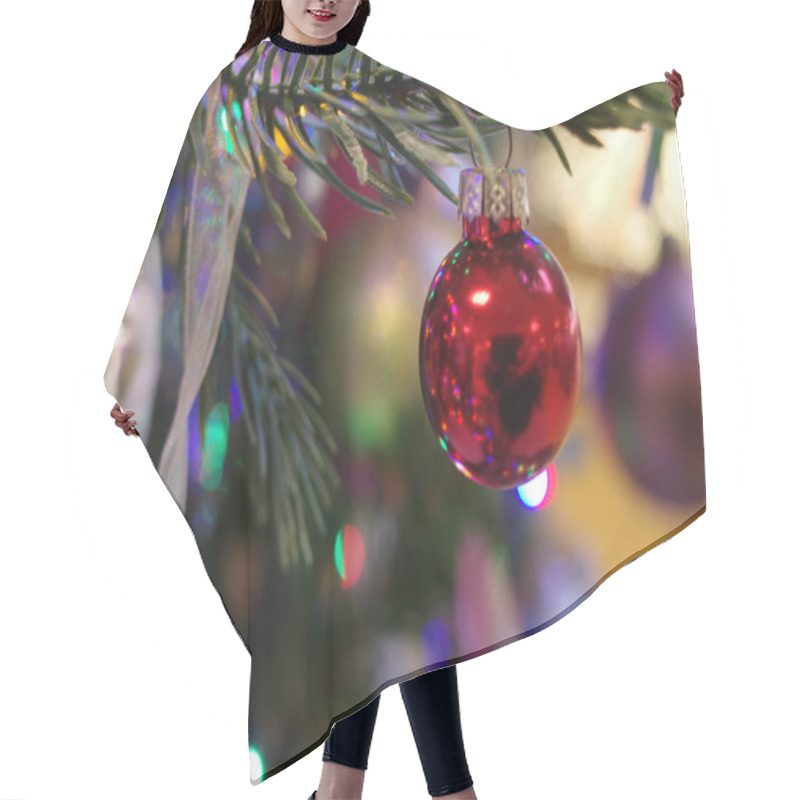 Personality  Close-up Of A Red Christmas Bauble In A Christmas Tree With A Blurred Background Hair Cutting Cape