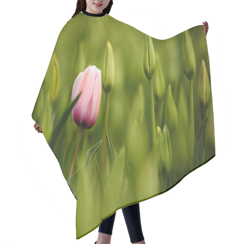 Personality  Pink Tulip Blooming Hair Cutting Cape