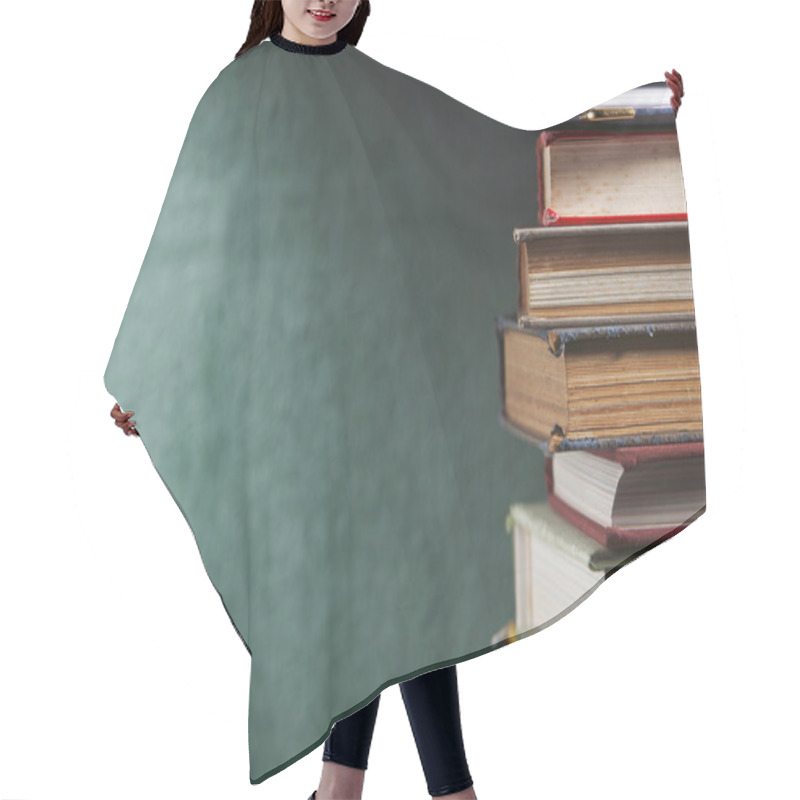 Personality  Education Hair Cutting Cape