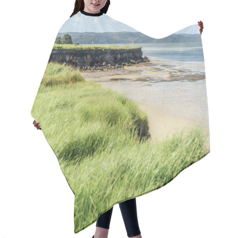 Personality  Grass Field Hair Cutting Cape