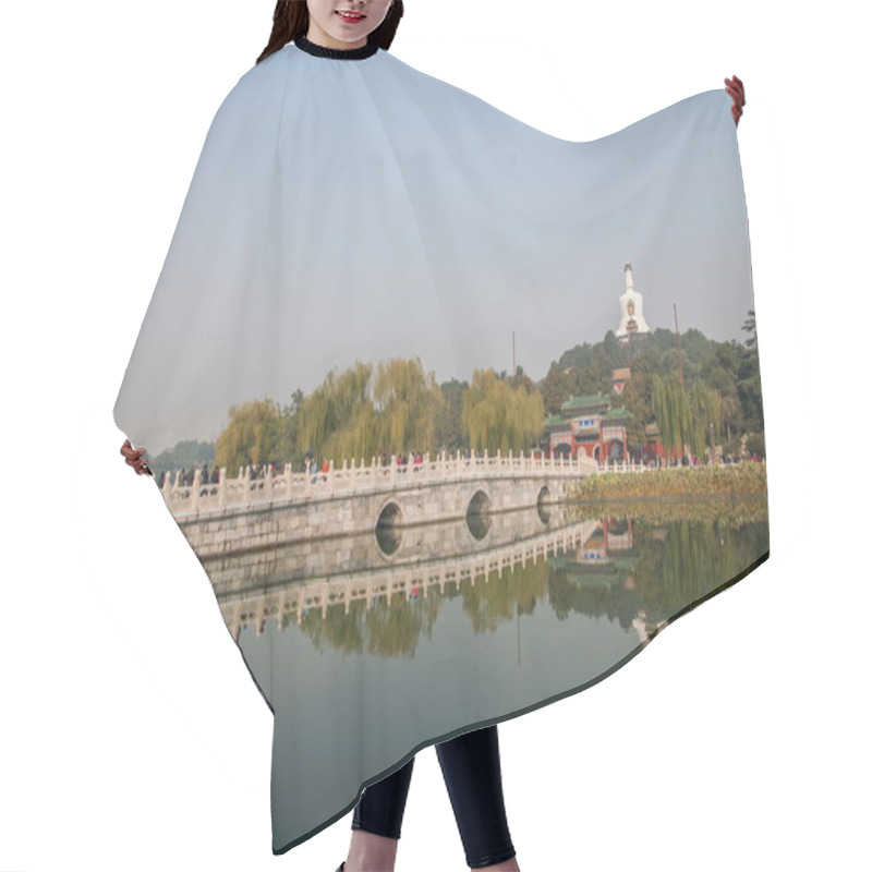 Personality  Beijing Beihai Park Hair Cutting Cape