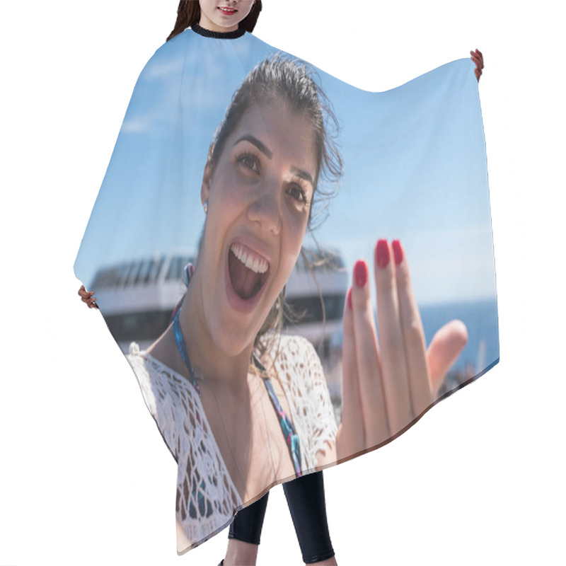 Personality  Woman Beckoning/inviting People To Come Hair Cutting Cape