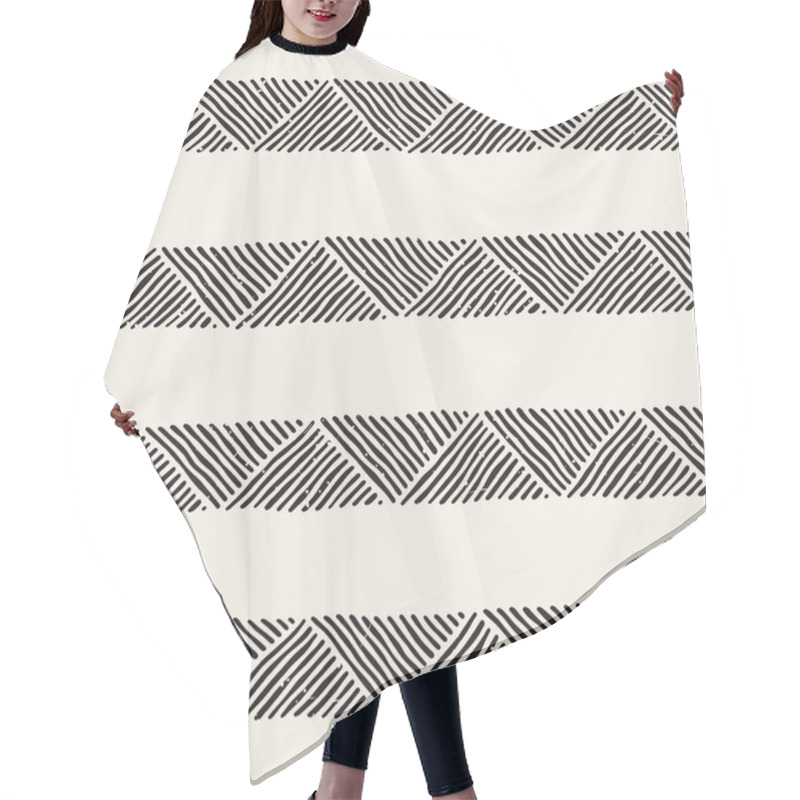 Personality  Seamless Geometric Doodle Lines Pattern In Black And White. Adstract Hand Drawn Retro Texture. Hair Cutting Cape