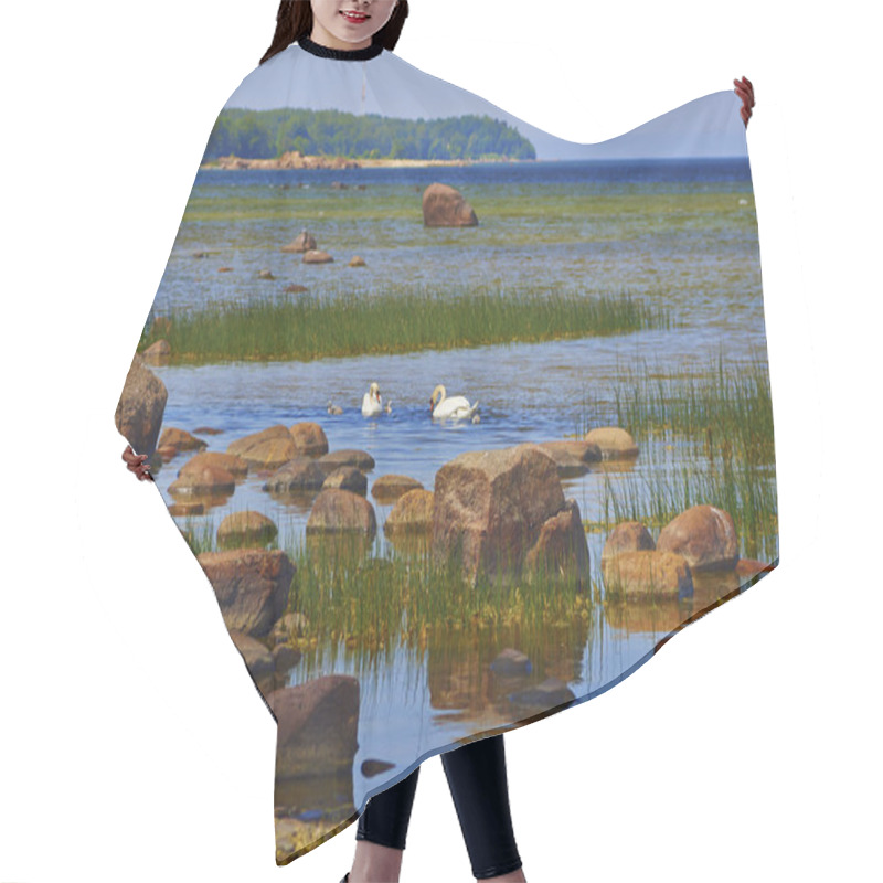 Personality  Swans Family Hair Cutting Cape