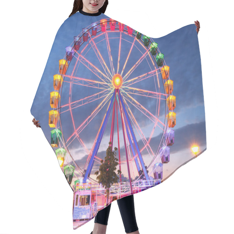 Personality  Ferris Wheel Hair Cutting Cape