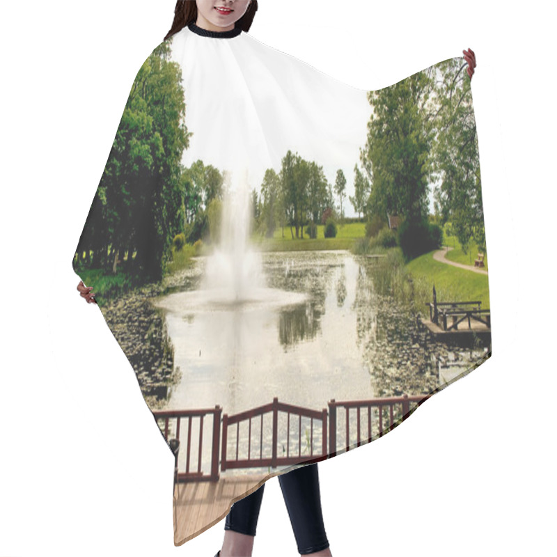 Personality  Fountain On The River Hair Cutting Cape