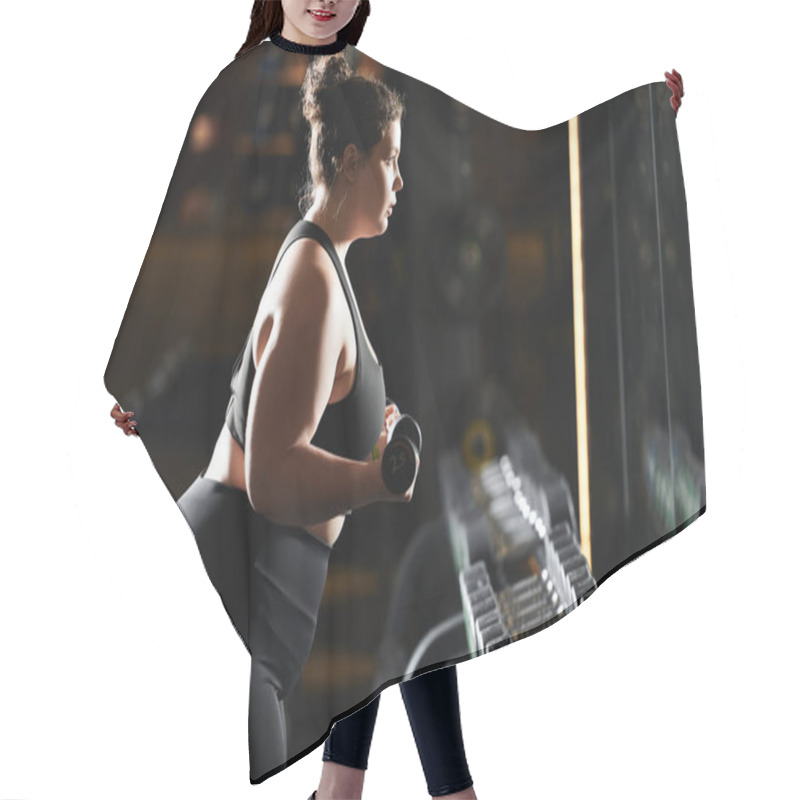 Personality  A Plus-size Woman Embraces Her Strength While Exercising In A Lively Gym Atmosphere. Hair Cutting Cape