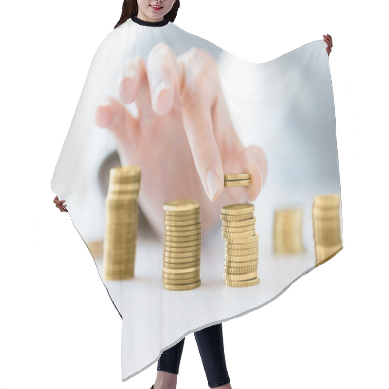 Personality  Close Up Of Female Hand Putting Coins Into Columns Hair Cutting Cape