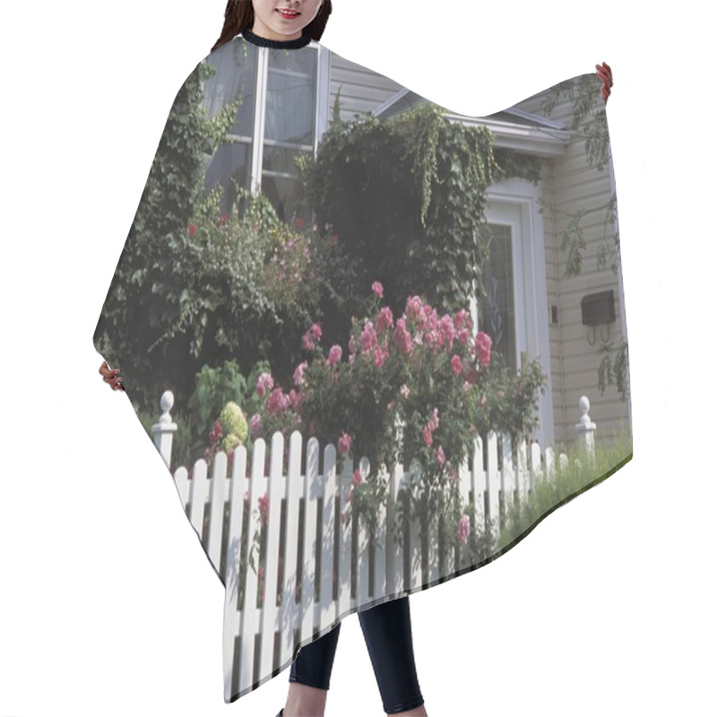 Personality  Flowers Around House Hair Cutting Cape