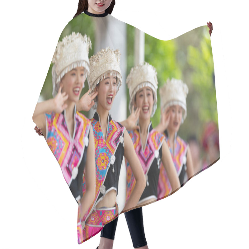 Personality  Asian Festival Hair Cutting Cape