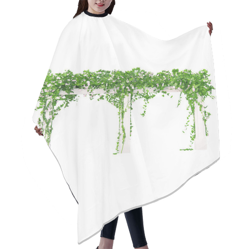 Personality  Angled Wooden Pergola Hair Cutting Cape