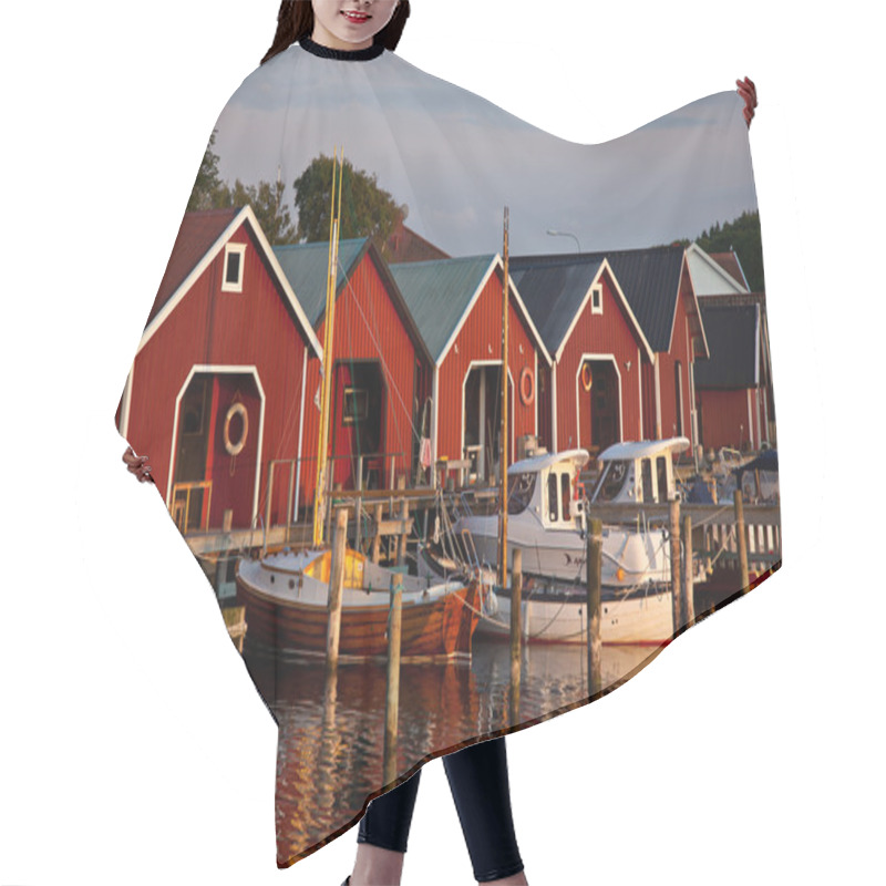 Personality  Scandinavian Coast Hair Cutting Cape