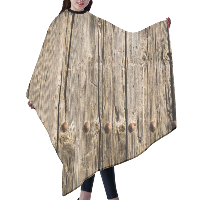 Personality  Wooden Door Hair Cutting Cape