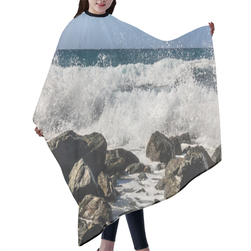 Personality  Waves On The Cliff Hair Cutting Cape