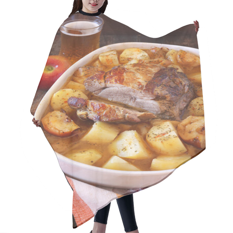 Personality  Braised Pork With Potatoes And Apples Hair Cutting Cape