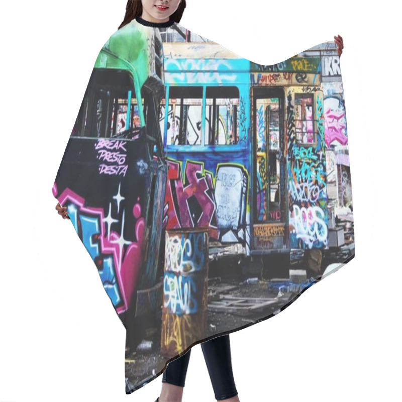 Personality  Graffiti Hair Cutting Cape