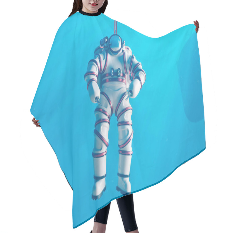 Personality  In A Meticulously Designed Underwater Facility, An Astronaut Adorned In Full Space Gear Undergoes Rigorous Spacewalk Training, Simulating Zero-gravity Conditions Amidst Rising Bubbles. Hair Cutting Cape