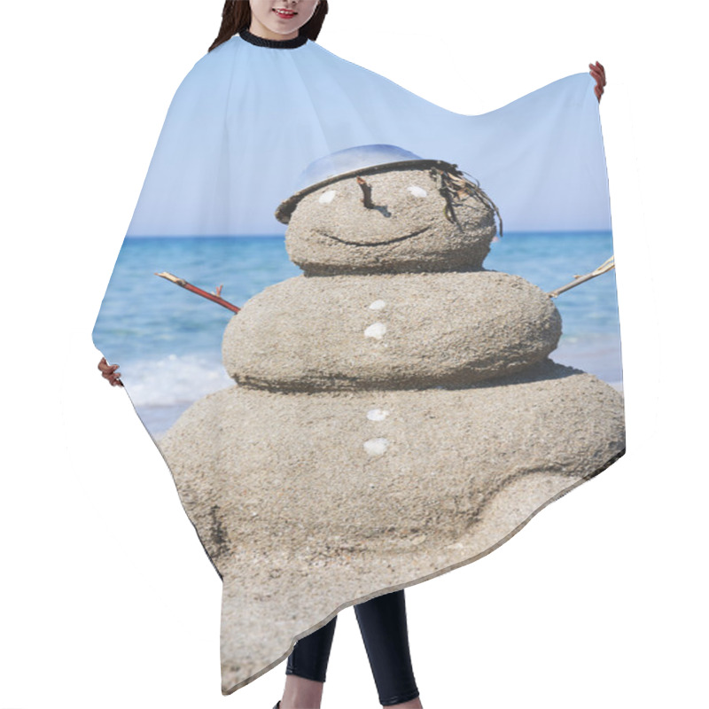 Personality  Snowman Made Out Of Sand. Holiday Concept Can Be Used For New Ye Hair Cutting Cape