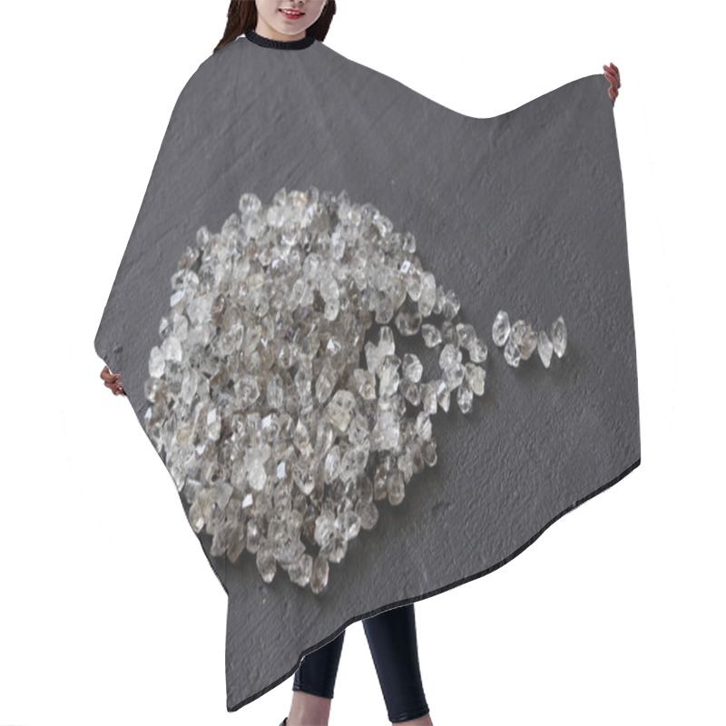 Personality  Scattered Diamonds On A Black Background. Raw Diamonds And Minin Hair Cutting Cape