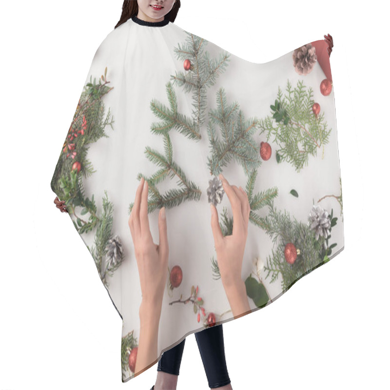 Personality  Hand Making Christmas Tree  Hair Cutting Cape