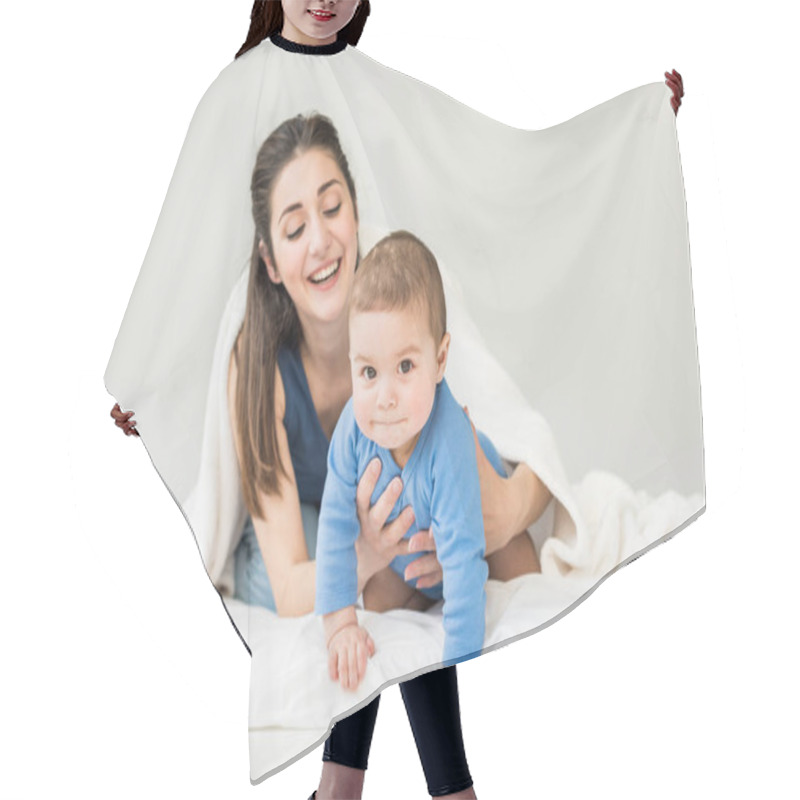 Personality  Mother With Her Son Playing Under Blanket  Hair Cutting Cape