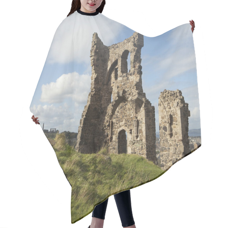 Personality  Stone Building Ruins Hair Cutting Cape