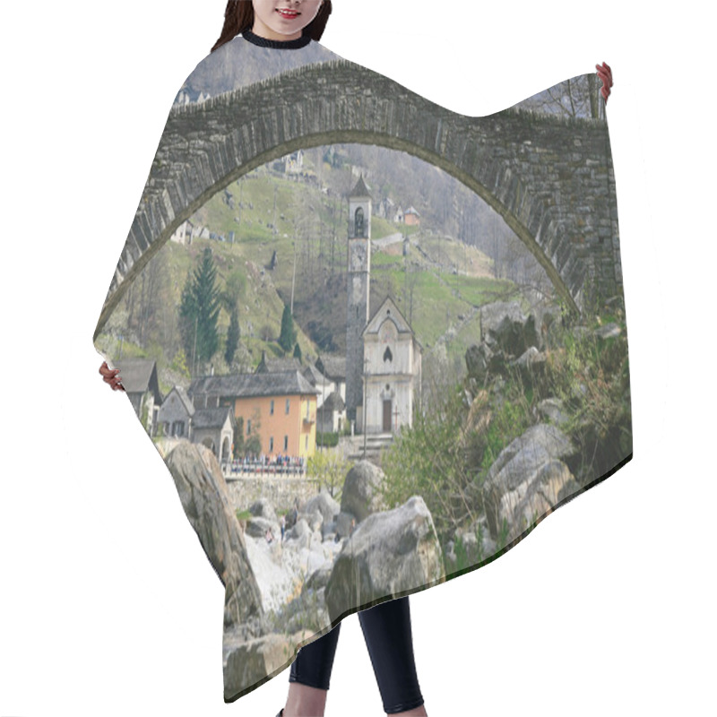 Personality  Ancient Stone Arch Bridge Hair Cutting Cape