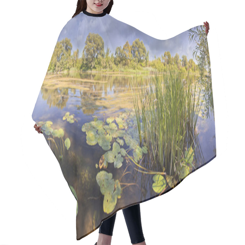 Personality  River With Water-lily Hair Cutting Cape