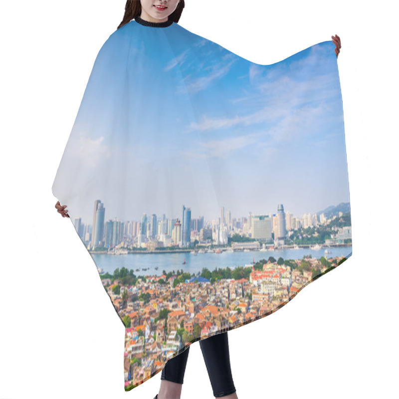 Personality  Xiamen China Cityscape Hair Cutting Cape