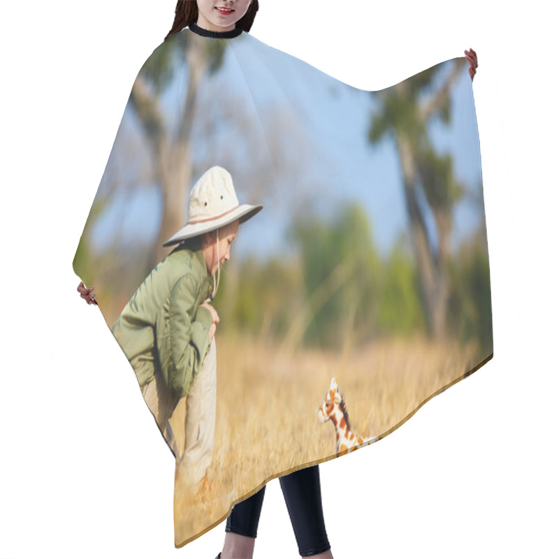 Personality  Little Girl On Safari Hair Cutting Cape