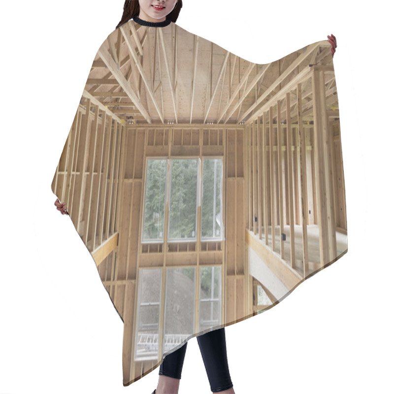 Personality  New Construction Home High Ceiling Wood Stud Framing Hair Cutting Cape