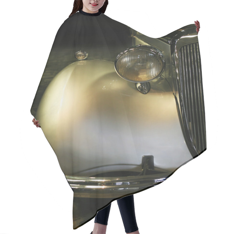 Personality  Retro Car On Cobblestone Road Hair Cutting Cape