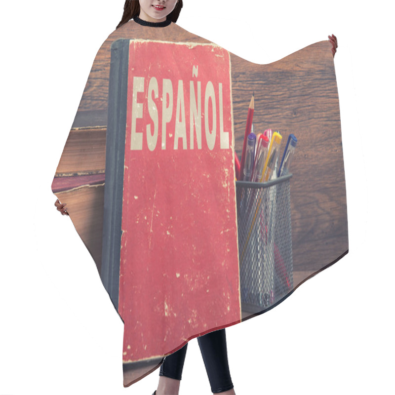 Personality  Learn Spanish Concept Hair Cutting Cape