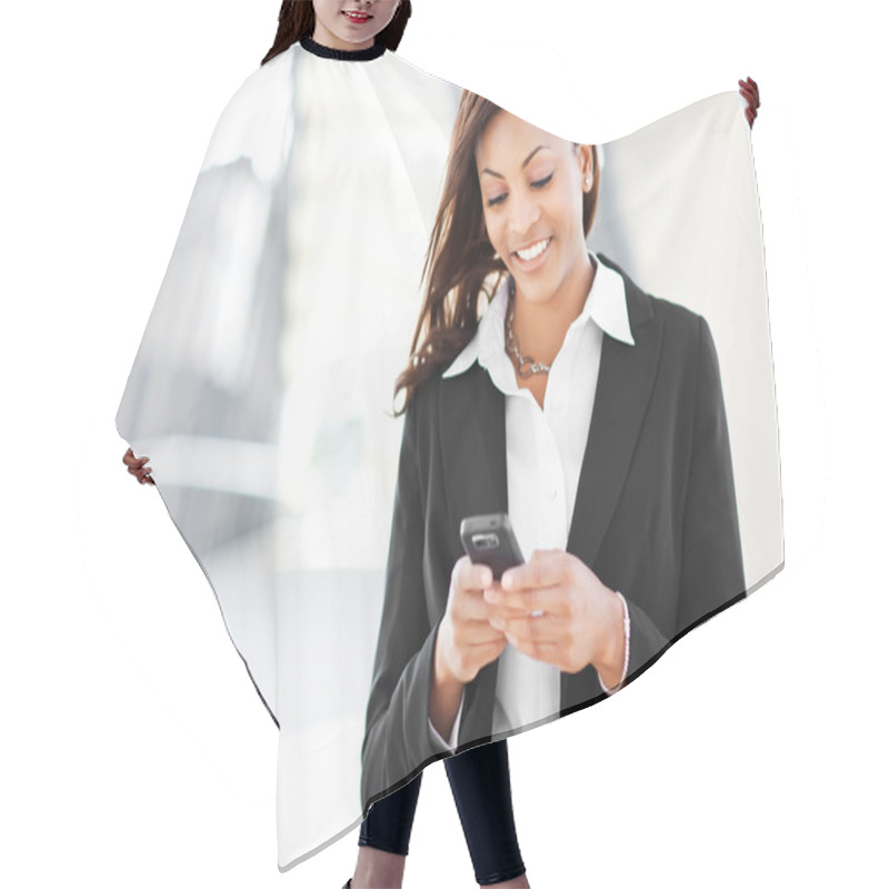 Personality  Black Businesswoman Texting Hair Cutting Cape