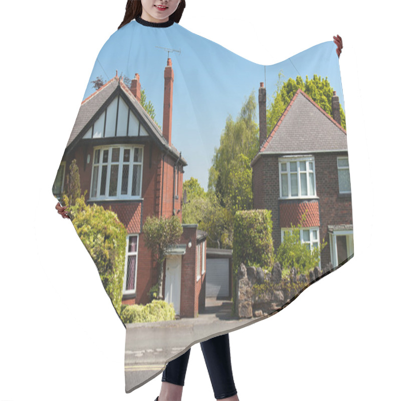 Personality  Typical English Houses Hair Cutting Cape