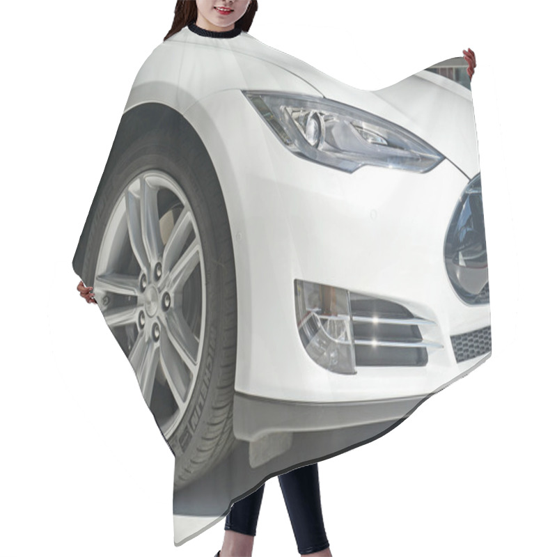 Personality  Tesla Motors Model S On Display Hair Cutting Cape