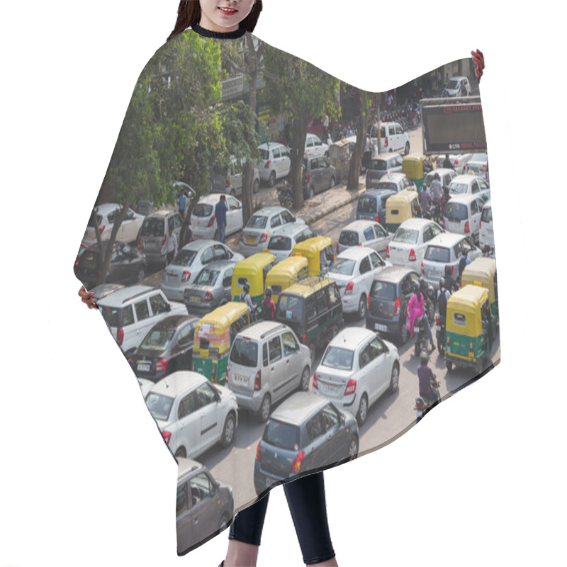 Personality  Large Amounts Of Traffic In Delhi, India Hair Cutting Cape