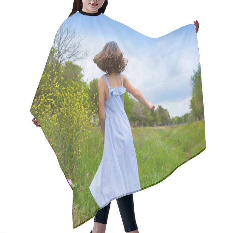 Personality  Happy Children Girl Jumping On Spring Poppy Flowers Hair Cutting Cape